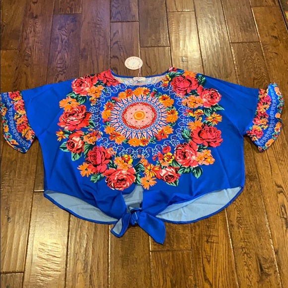 NWT Umgee shirt beautiful colors - Picture 2 of 2